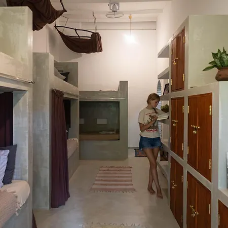 Mellow Hostel Sri Lanka-3